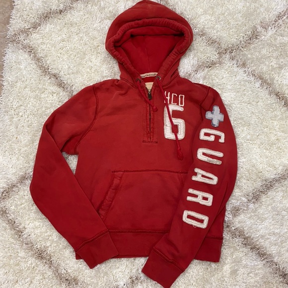 throwback Hollister sweatshirt - Picture 2 of 6